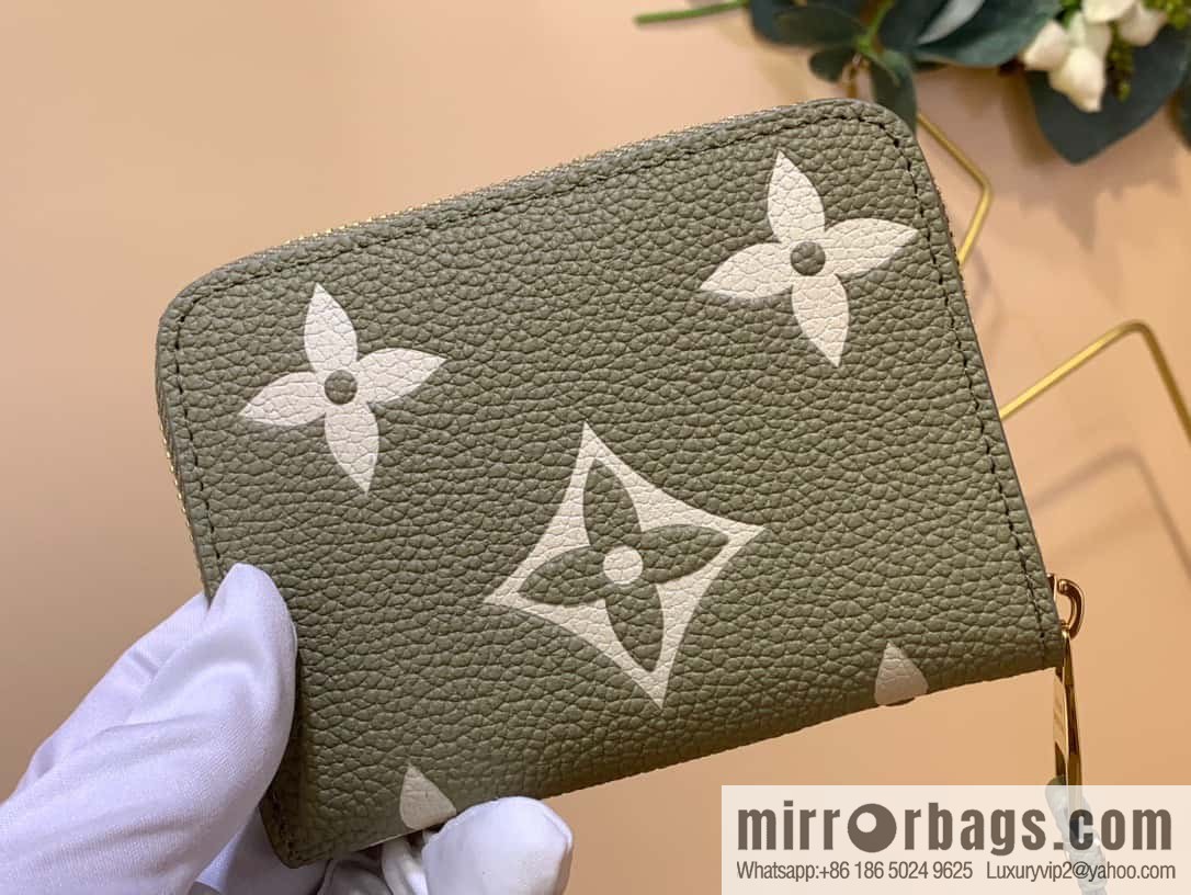 Louis Vuitton LV Zippy coin purse M82448 grass green (silk screen)