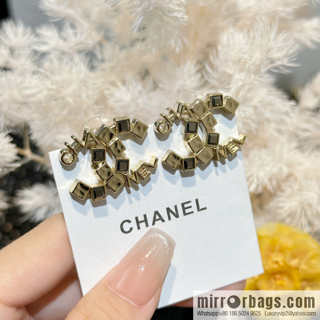 ☀️New ☑️ Chanel double c square letter stud earrings