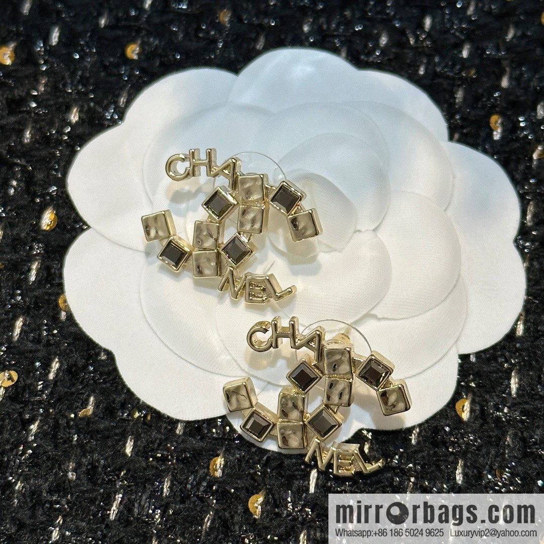 ☀️New ☑️ Chanel double c square letter stud earrings