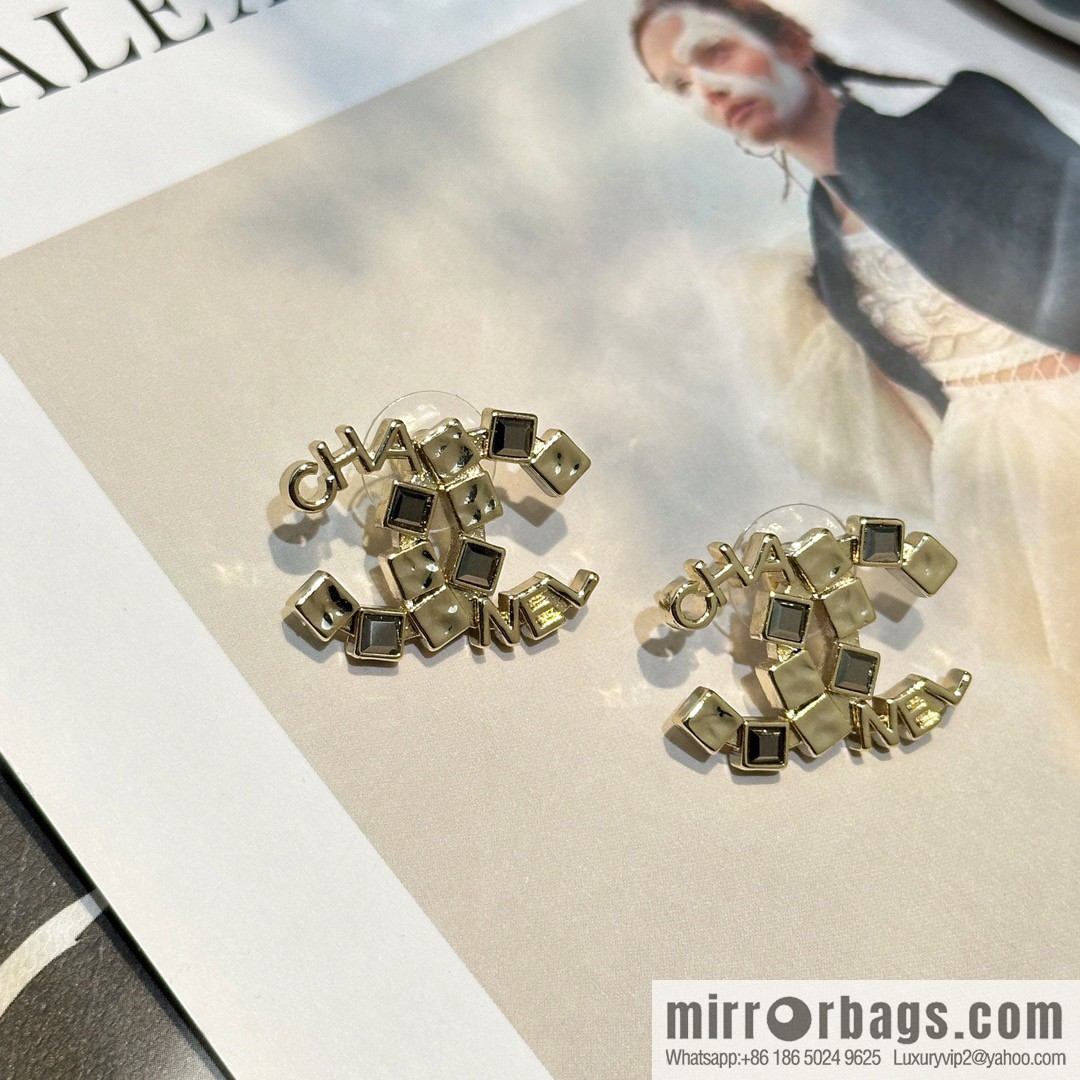 ☀️New ☑️ Chanel double c square letter stud earrings