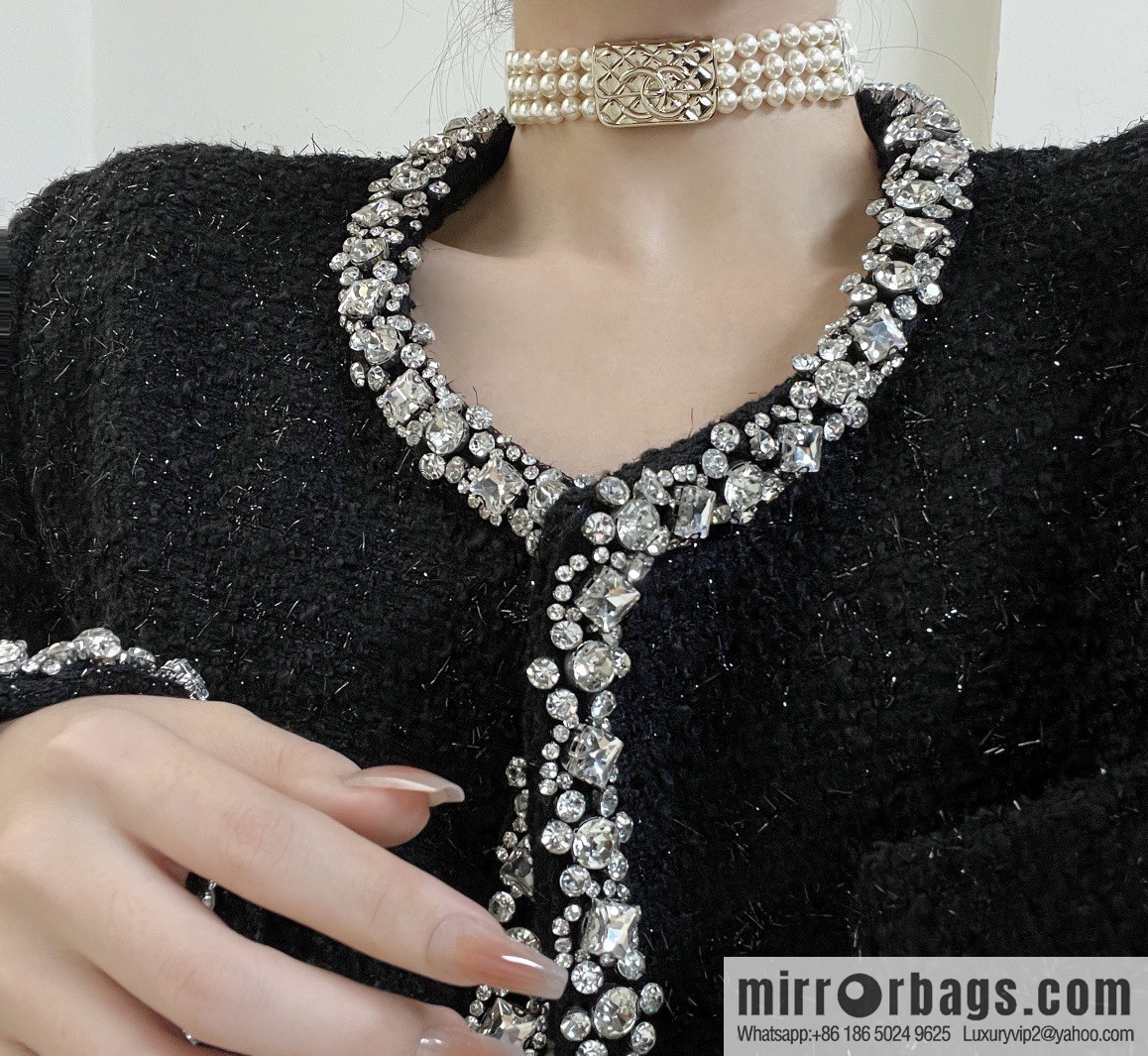☀️New ☑️ Chanel three-layer pearl bag 👜 necklace