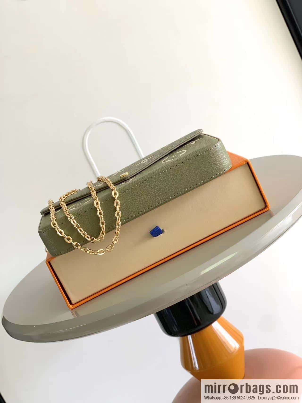 M61276 M64064 M64065 M82480 new POCHETTE FÉLICIE chain bag