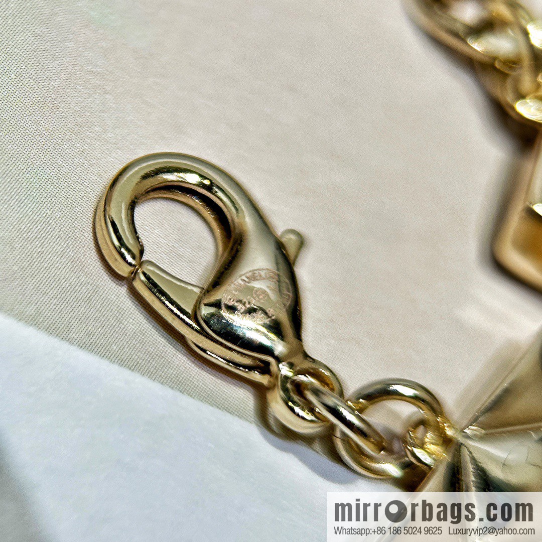 ☀️New ☑️ Chanel three-layer pearl bag 👜 necklace