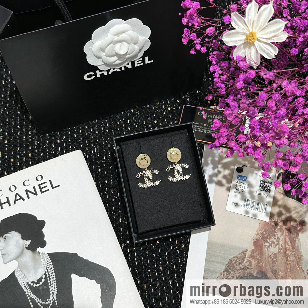 ☀️New ☑️ Chanel C2 double c round stud earrings