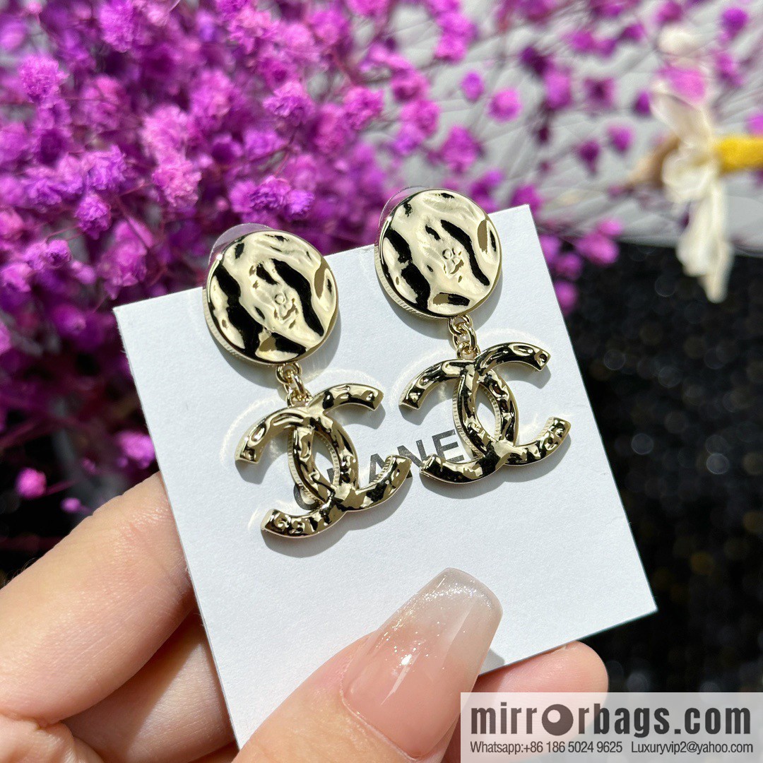 ☀️New ☑️ Chanel C2 double c round stud earrings
