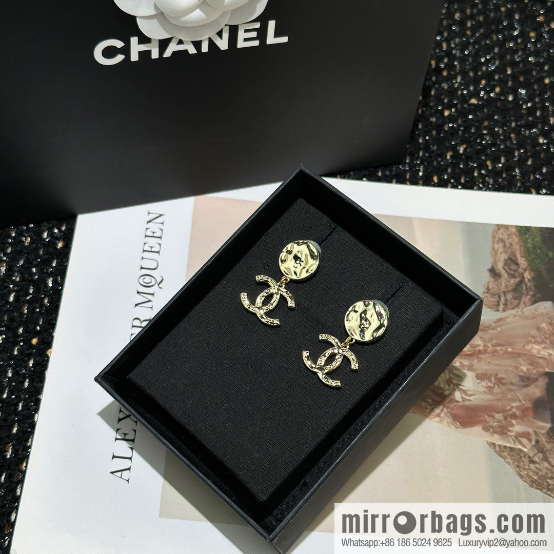 ☀️New ☑️ Chanel C2 double c round stud earrings