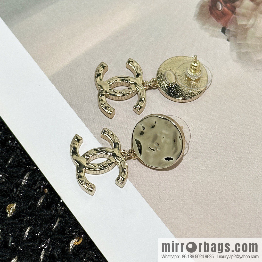 ☀️New ☑️ Chanel C2 double c round stud earrings