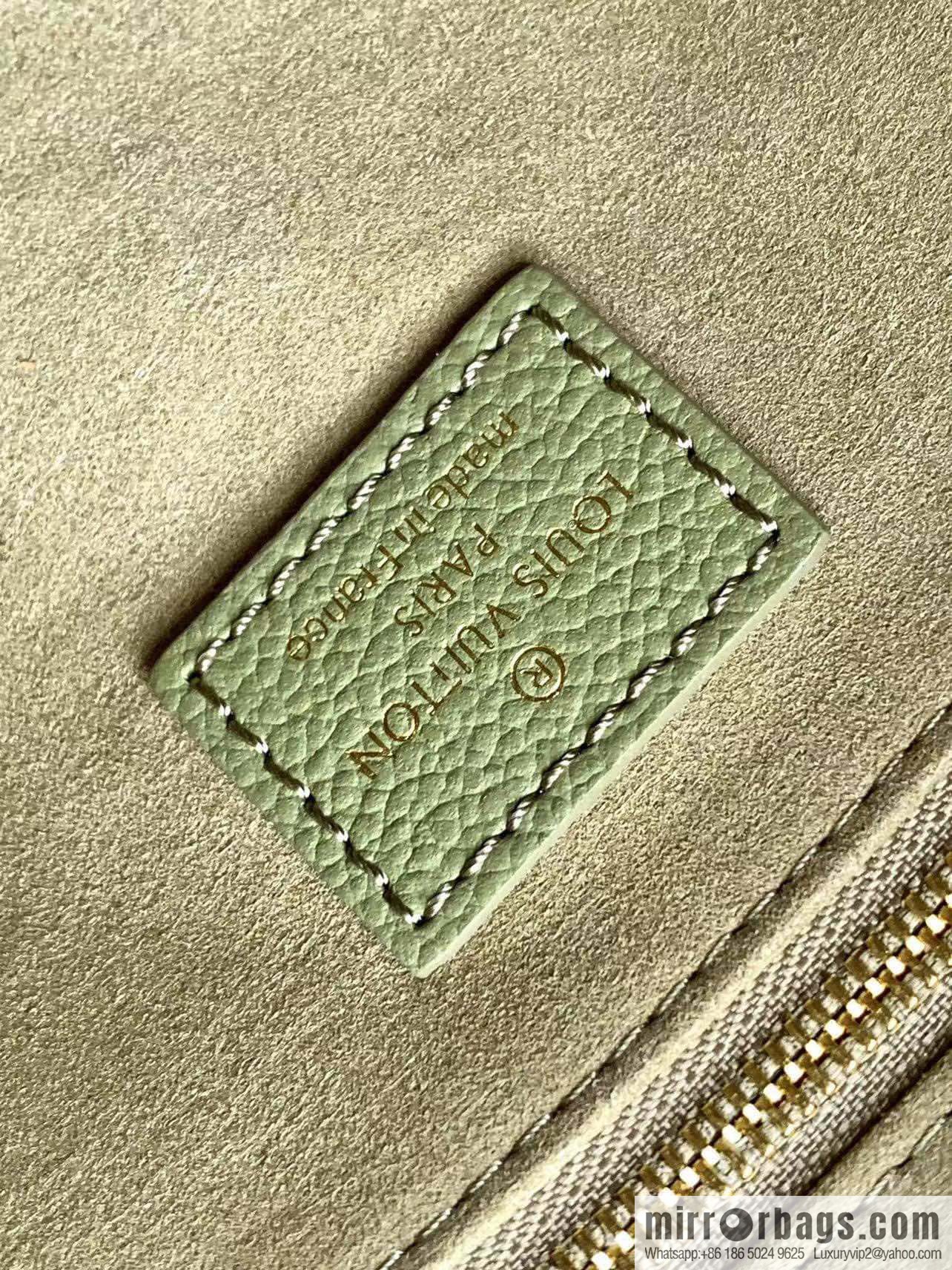 M45779 M45661 M45653 ONTHEGO small handbag