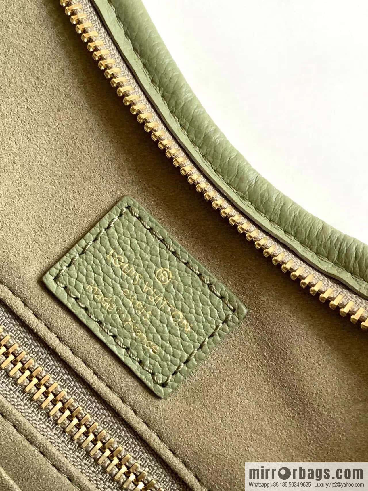 M46288M46203 Pair Edition Details CarryAll Small Handbag