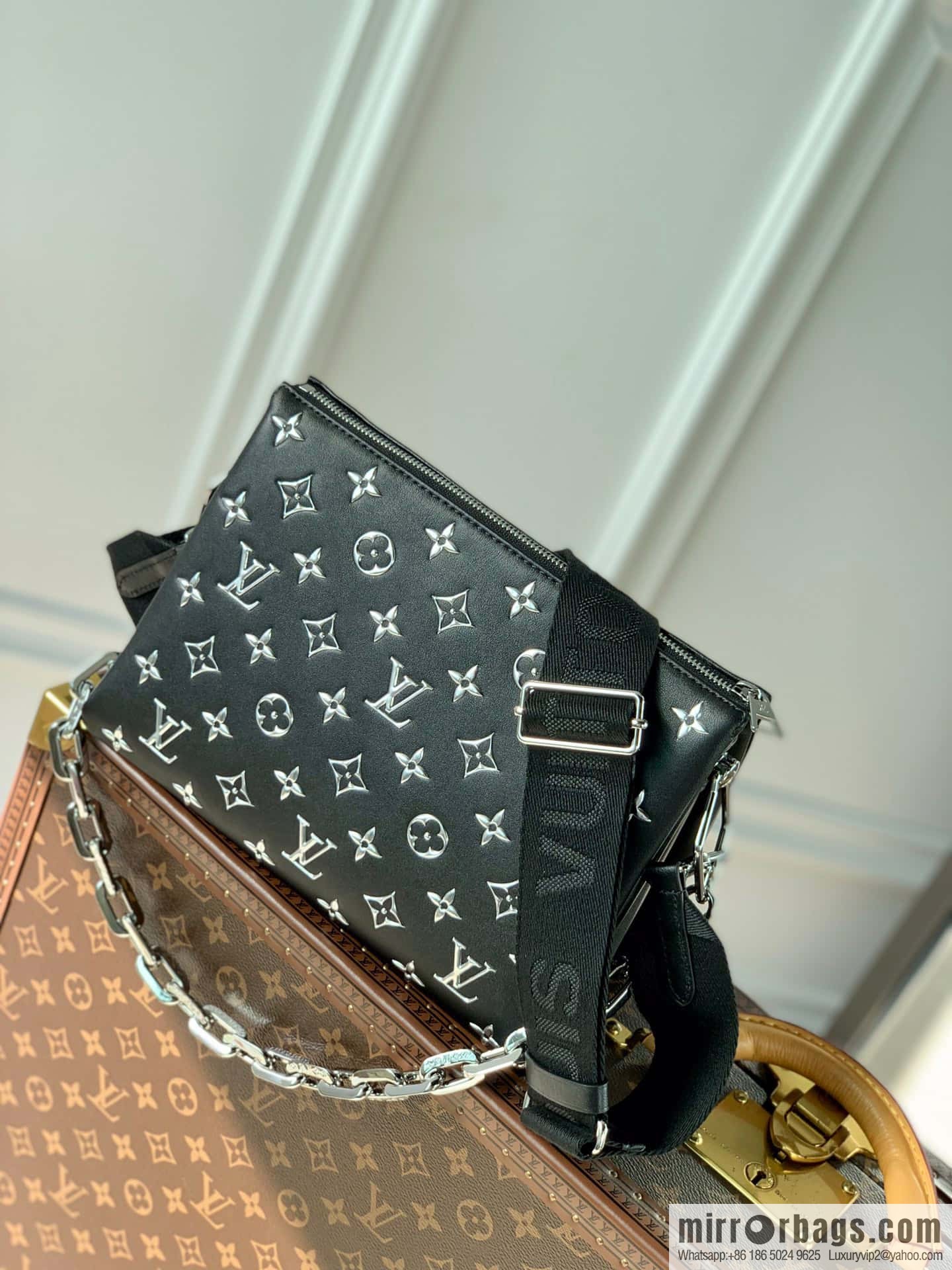 [Coussin Small Handbag] M57791 Vuittamins Capsule Series