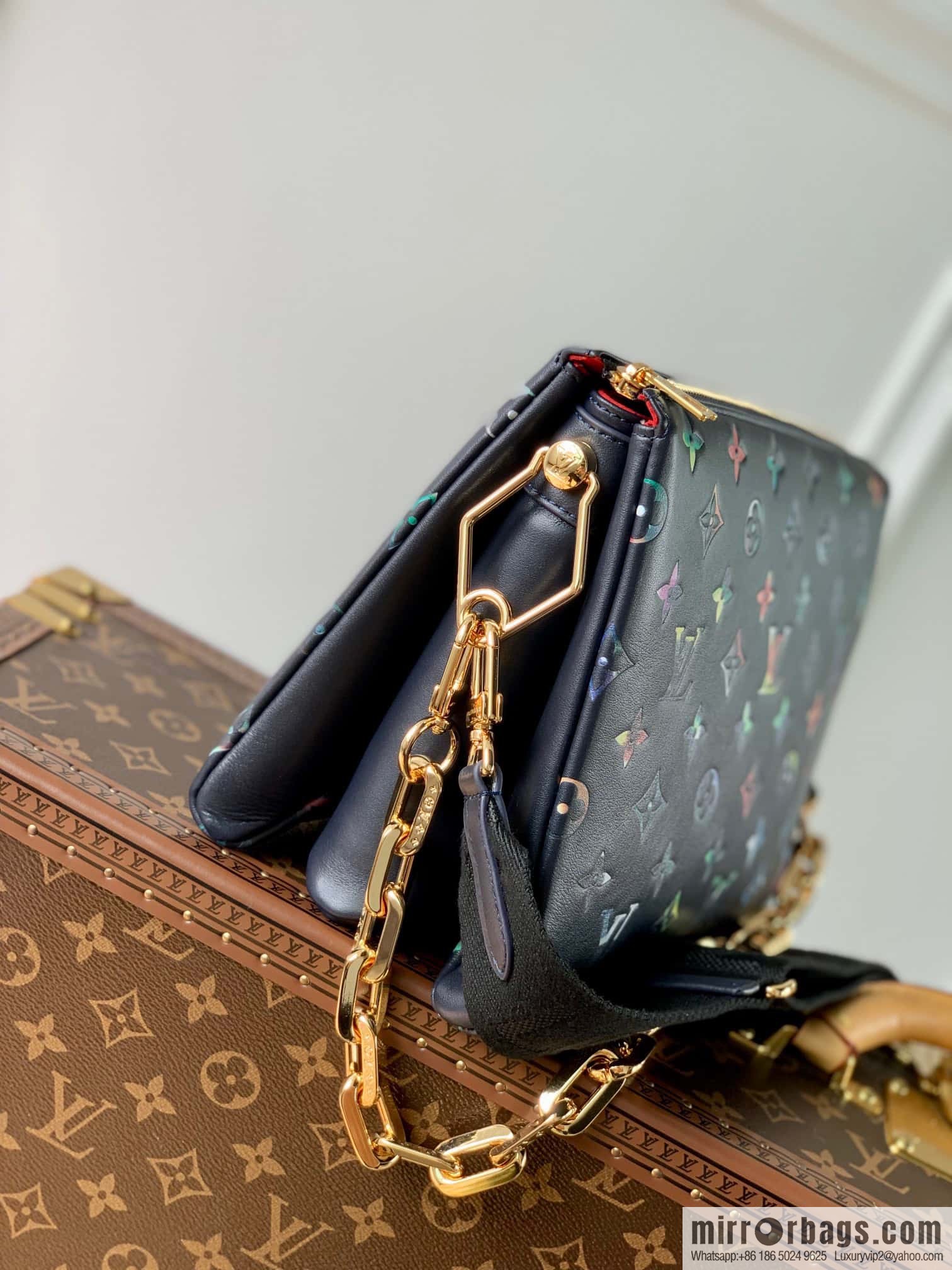 M21353 black color print, this Coussin small handbag
