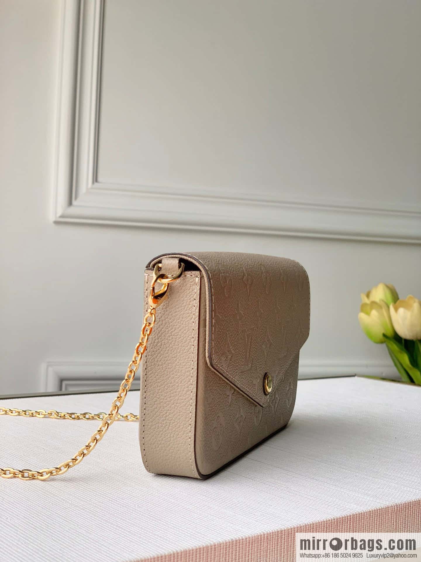 M64065 apricot M82610 POCHETTE FÉLICIE chain bag