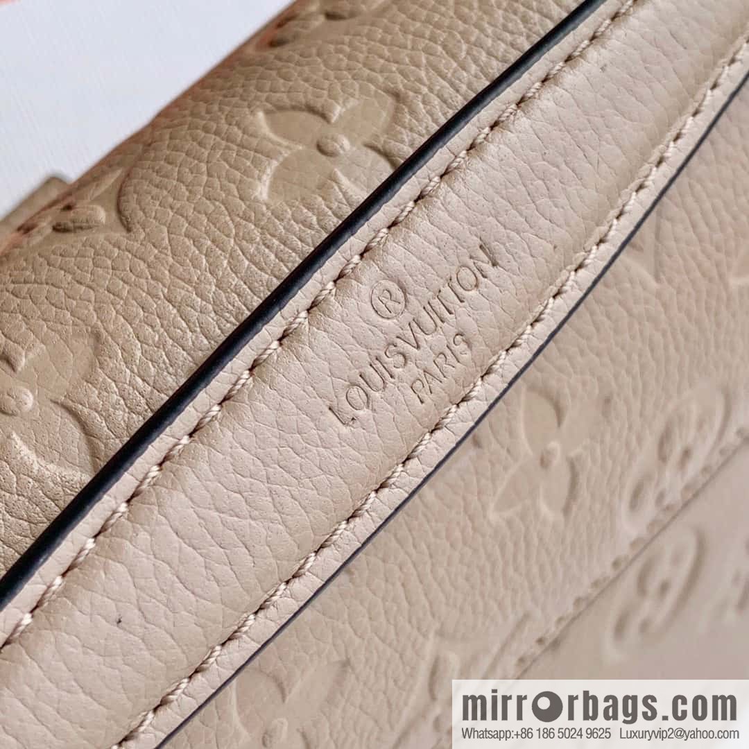 M43931 M44550 VAVIN BB handbag
