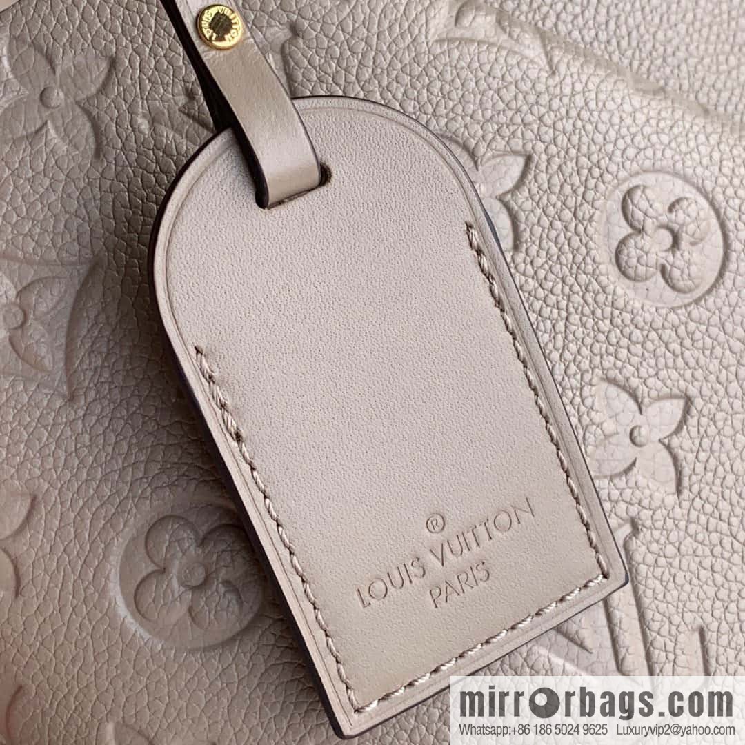 M44422 VTOTE medium handbag