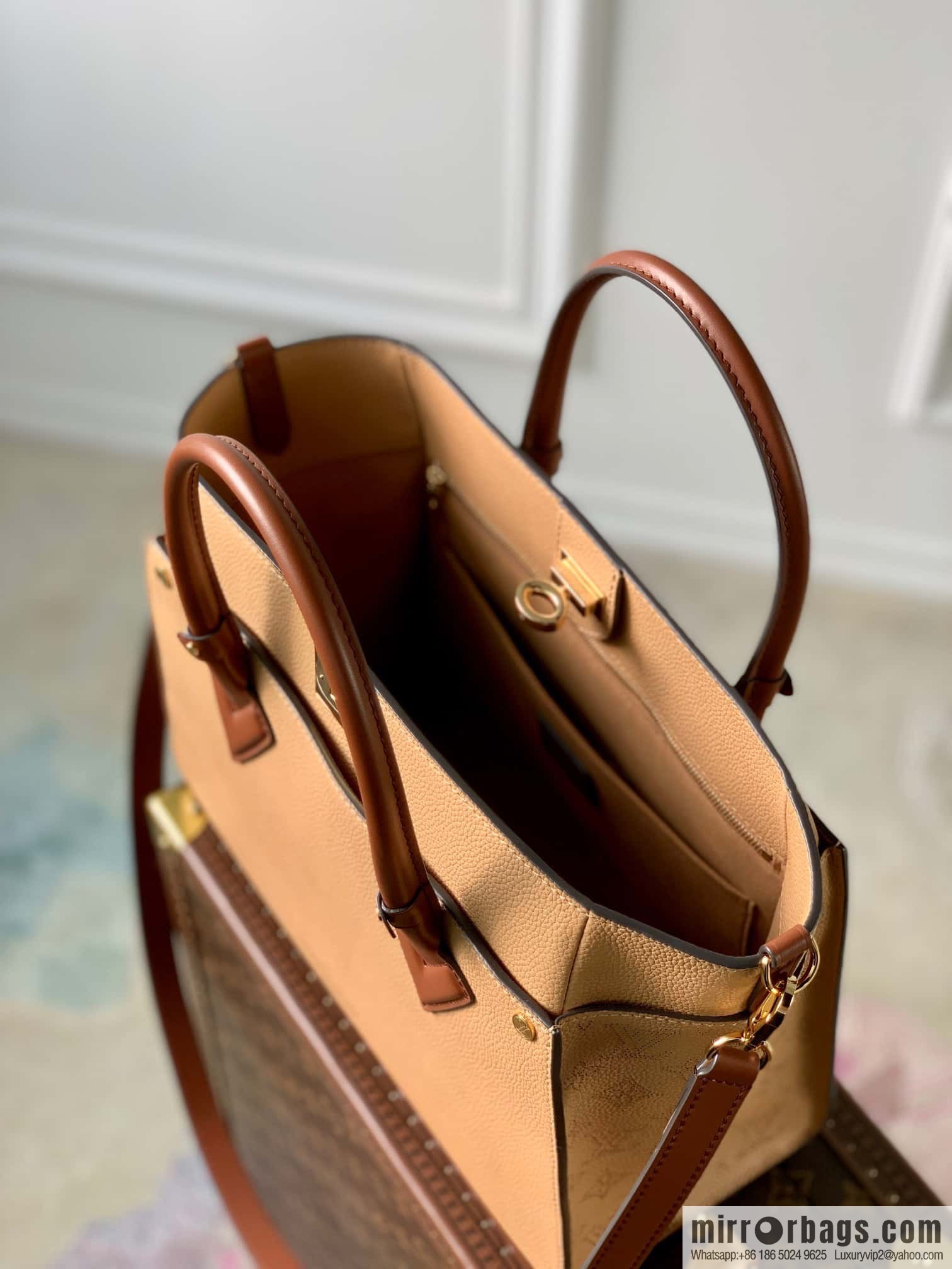 [On My Side Handbag] M53826 M53823 ON MY SIDE Medium Handbag