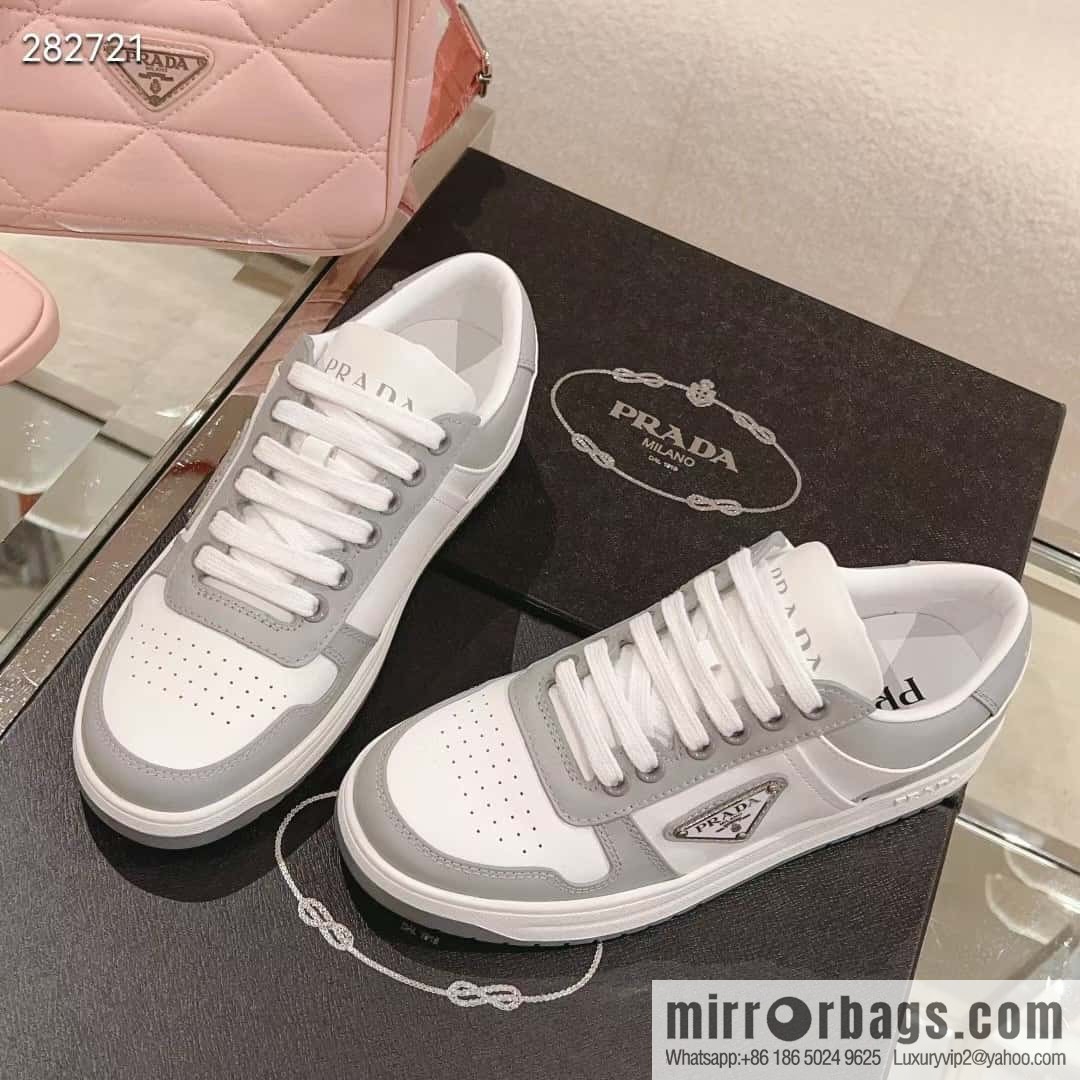 🐰🐰Prada ss23 new arrival~ Prada 2023 | New triangular standard couple men's and women's board shoes