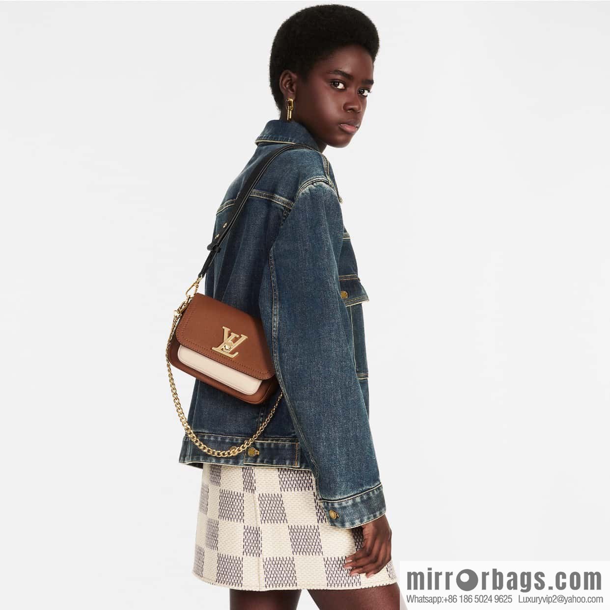 LV M63471MyLockMe chain bag MYLOCKME POCHETTE chain bag