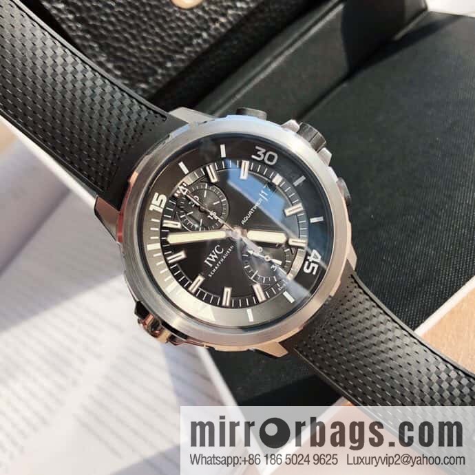 IWC's six-hand marine timepiece series is equipped with a Swiss imported Eta-7750 movement watch