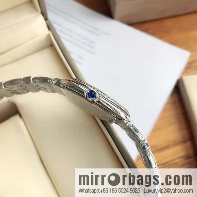 Bvlgari ladies watch, the latest diamond-encrusted Serpenti seduttori snake shadow watch