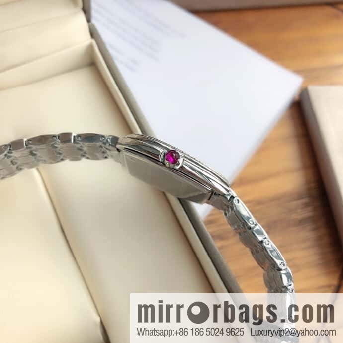 Bvlgari ladies watch, the latest diamond-encrusted Serpenti seduttori snake shadow watch