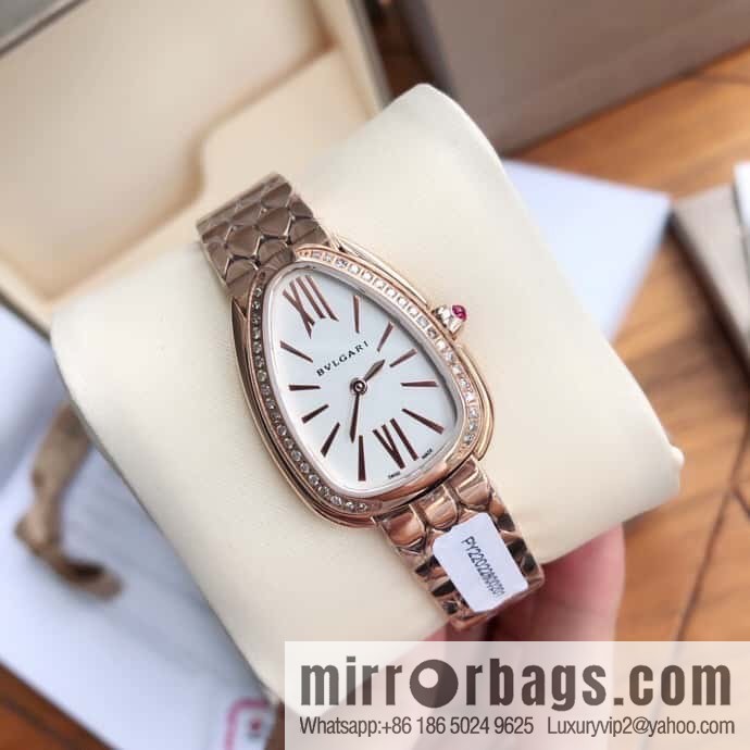 Bvlgari ladies watch, the latest diamond-encrusted Serpenti seduttori snake shadow watch