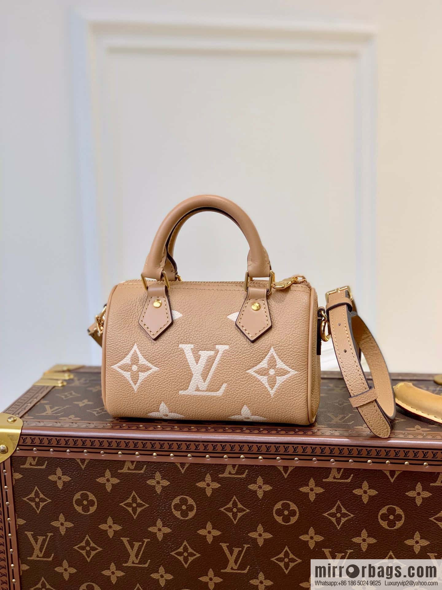 M81625 (Embossed silk screen) Nano Speedy handbag