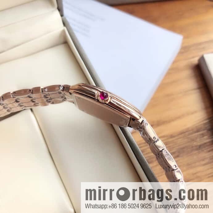 Bvlgari ladies watch, the latest diamond-encrusted Serpenti seduttori snake shadow watch