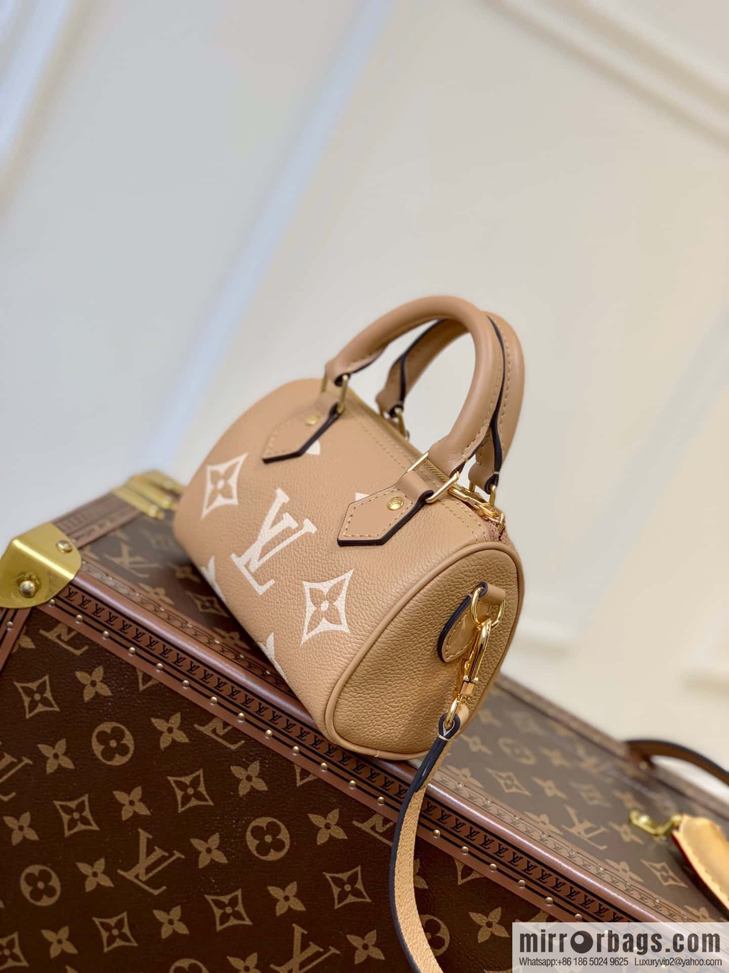 M81625 (Embossed silk screen) Nano Speedy handbag