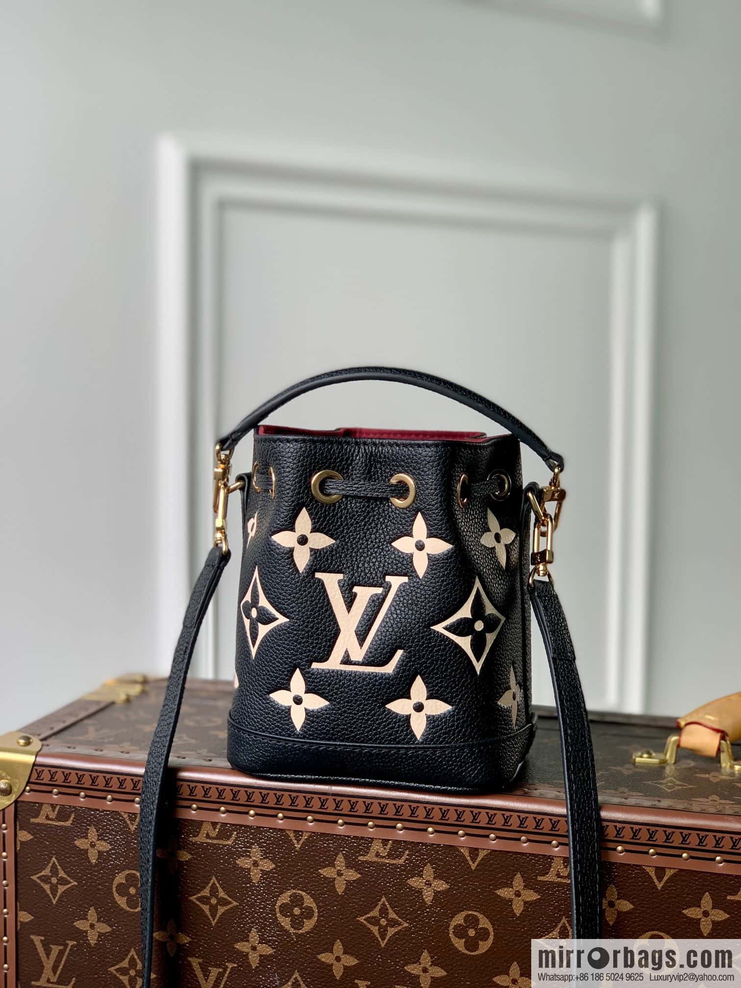 M46291 NANO NO E handbag