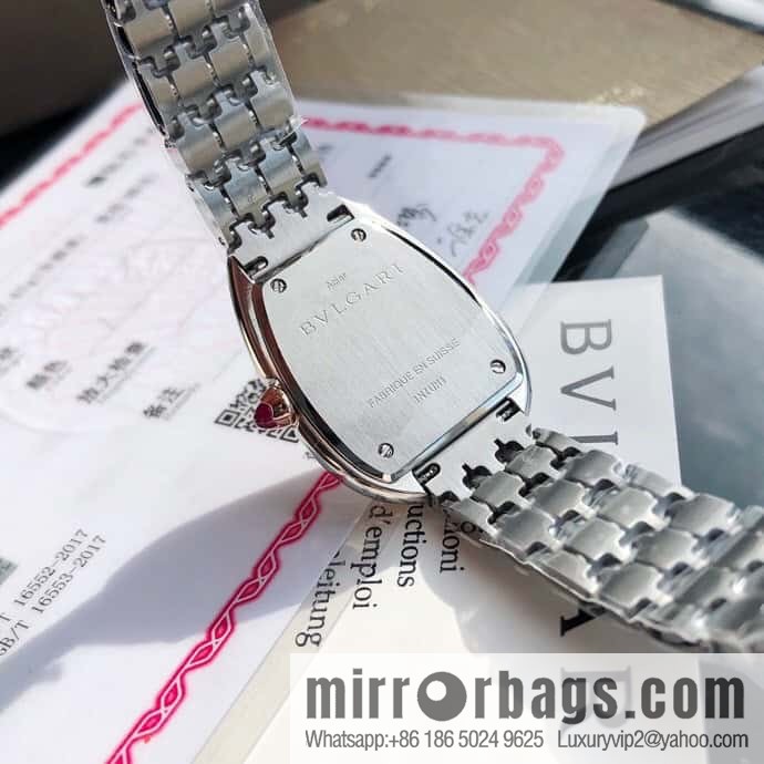 Bvlgari ladies watch, the latest diamond-encrusted Serpenti seduttori snake shadow watch