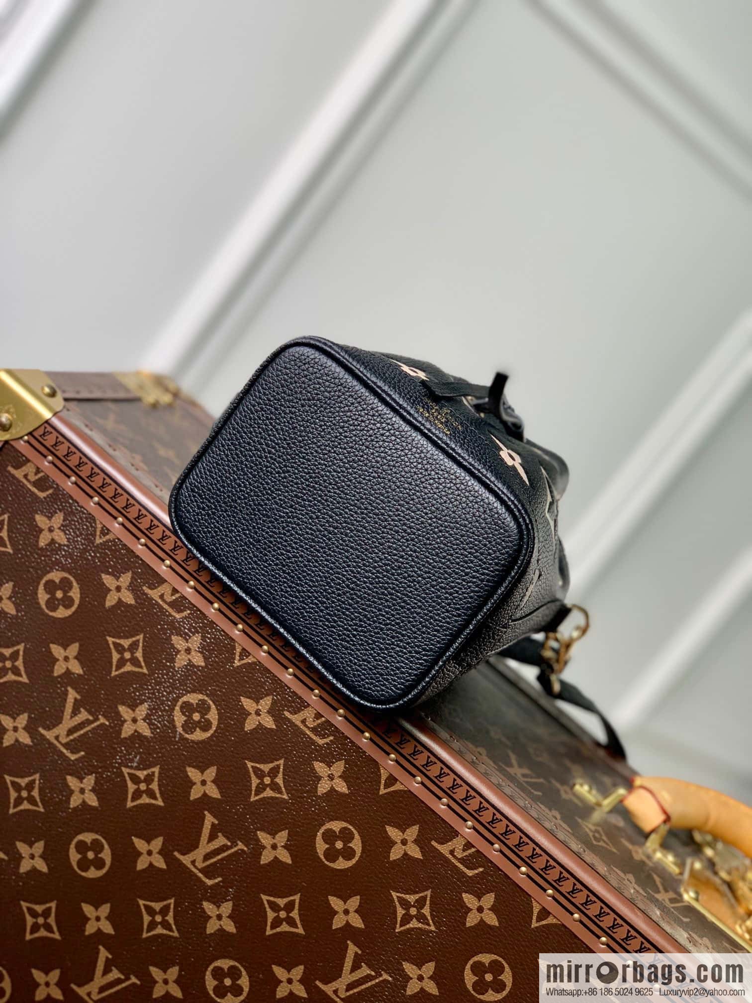 M46291 NANO NO E handbag