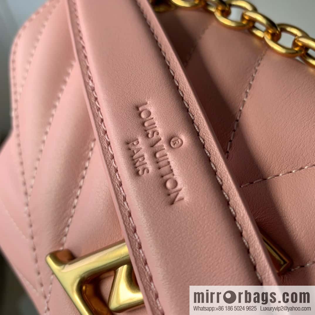 20686 New Wave small chain bag M56461 NEW WAVE MULTI-POCHETTE handbag