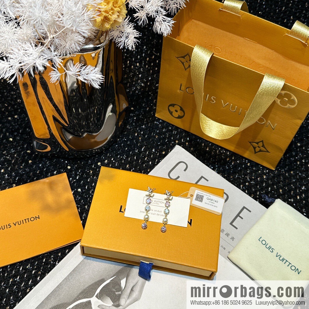 ☀Louis Vuitton Louis Vuitton LV ICONIC TRESOR Earrings ❗️ New ❗️ M01510