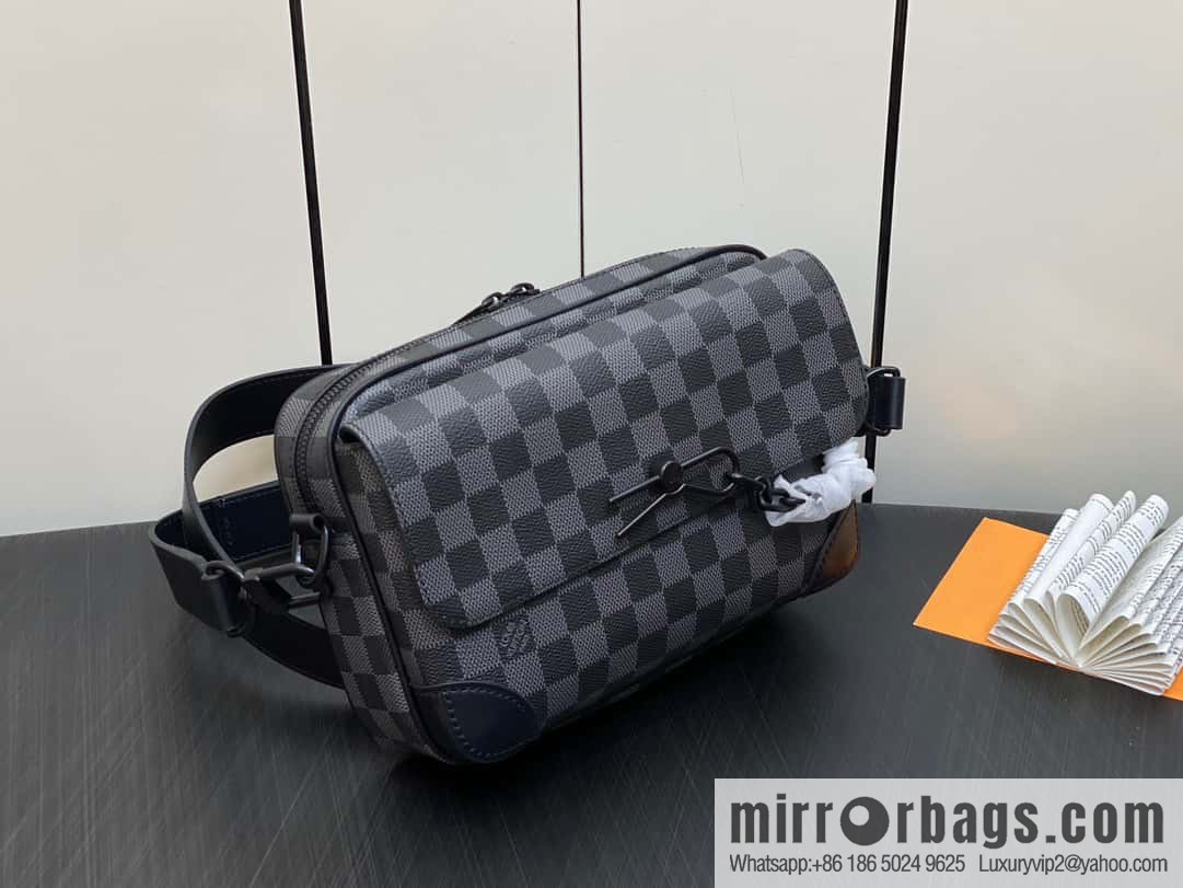 [Original order boutique] M46795 Haige, men's bag messenger bag series Steamer messenger bag