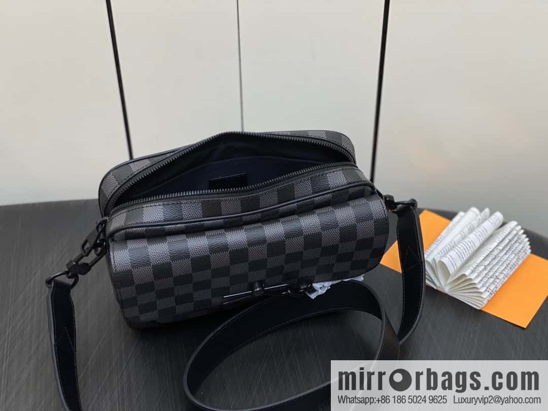 [Original order boutique] M46795 Haige, men's bag messenger bag series Steamer messenger bag