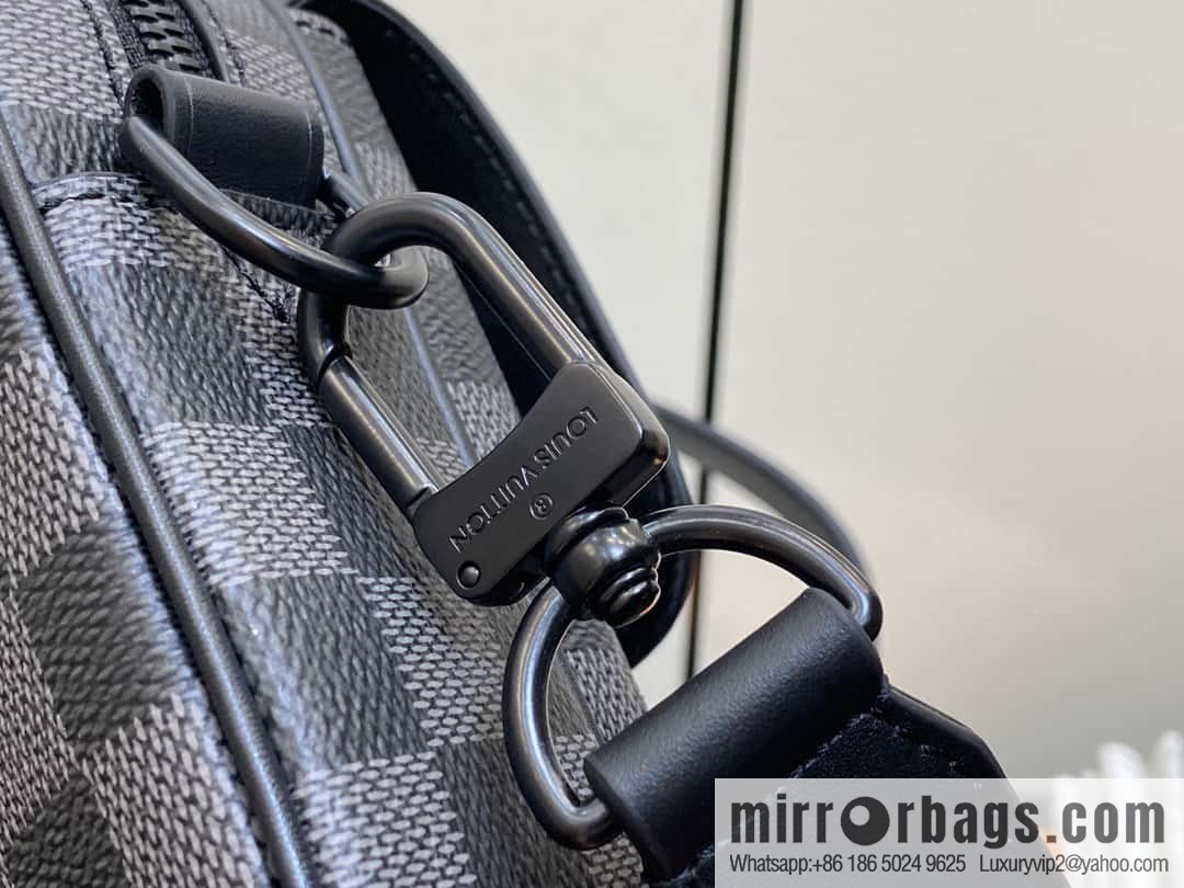 [Original order boutique] M46795 Haige, men's bag messenger bag series Steamer messenger bag
