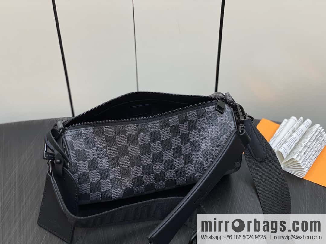 [Original order boutique] M46796 Haige, cylinder bag men's bag series, this Soft Polochon small handbag.