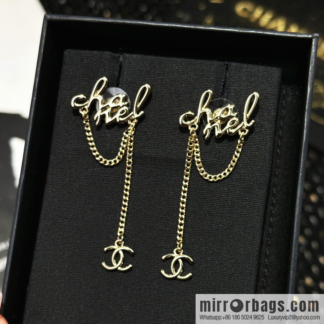 ☀️New ☑️ Chanel double c fringed Chanel letter stud earrings ☀️