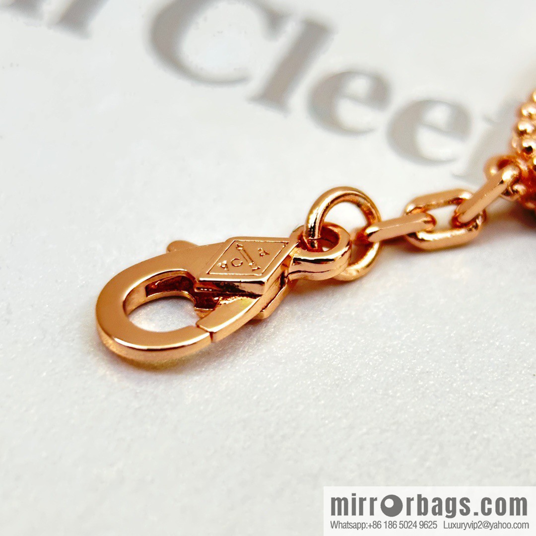 ☀️Van Cleef & Arpels Clover Peterstone 20 Flowers Necklace Sweater Chain ☀