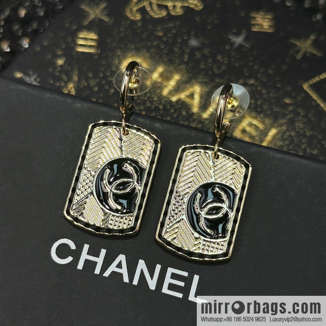 ☀️New ☑️ Chanel C2 double c square brand stud earrings ☀️