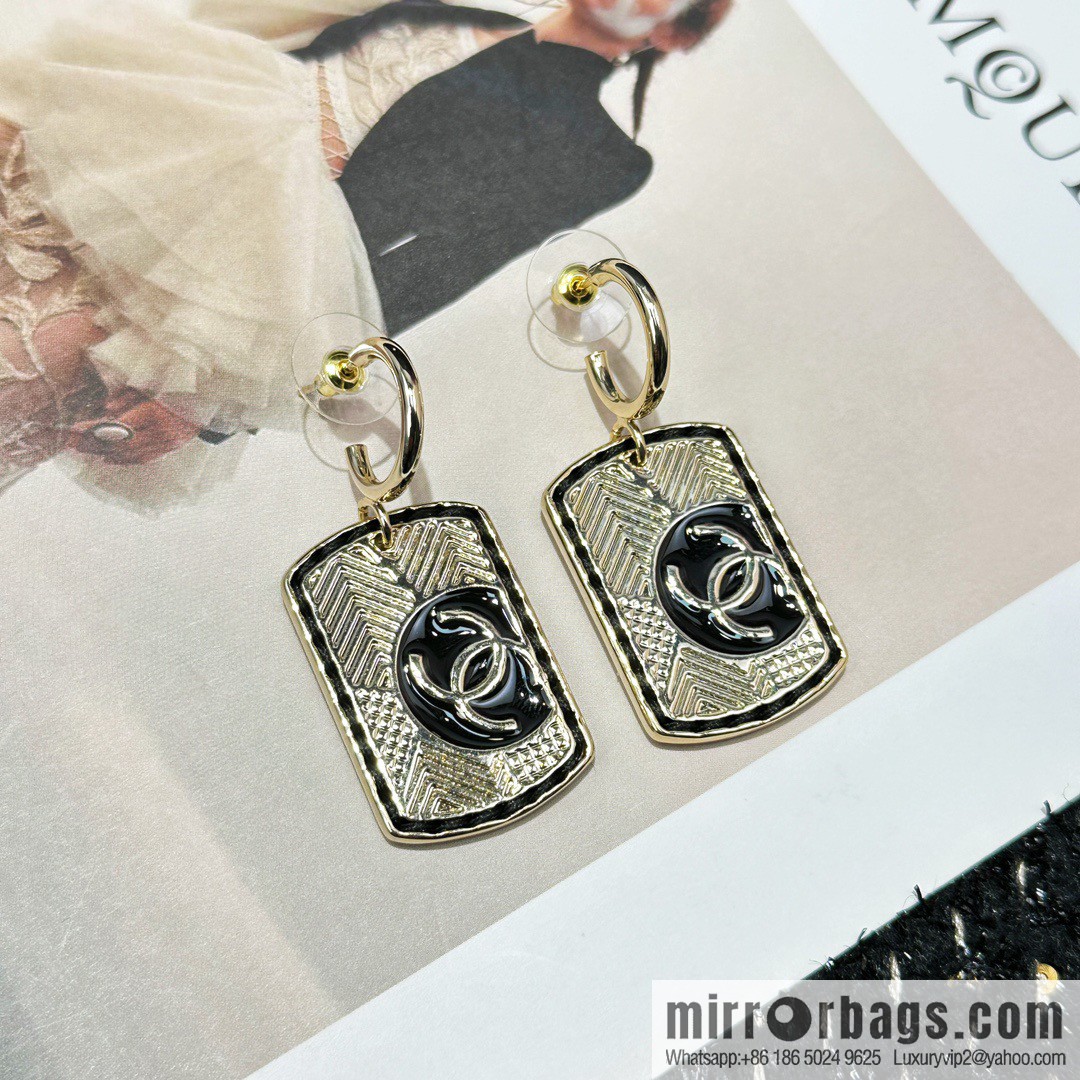 ☀️New ☑️ Chanel C2 double c square brand stud earrings ☀️