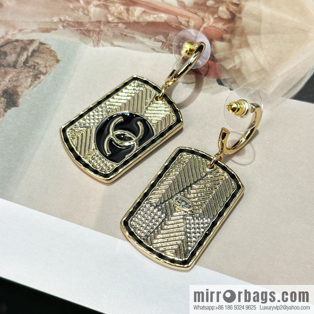 ☀️New ☑️ Chanel C2 double c square brand stud earrings ☀️