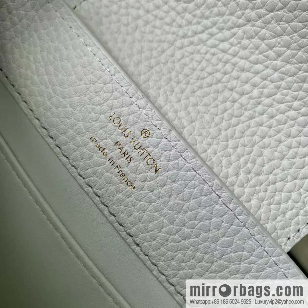 M22054 CAPUCINES BB handbag