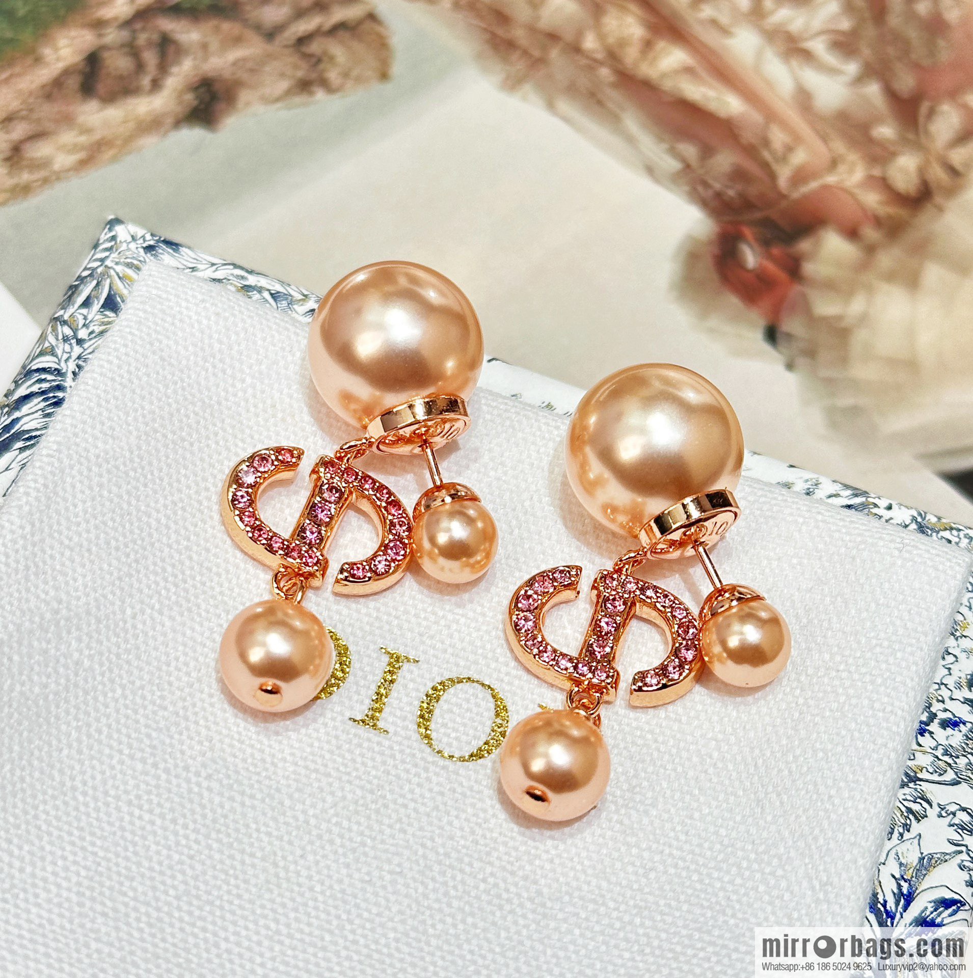 New ☑️ DIOR Dior rose gold CD pink diamond size pearl stud earrings