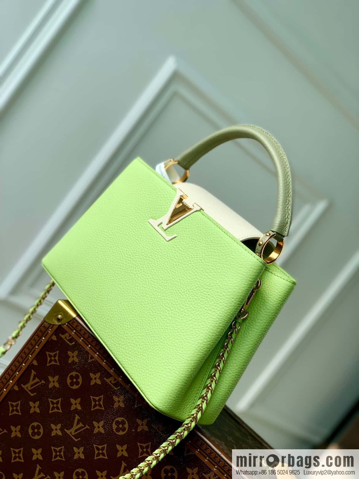M21689 green with white M22055 CAPUCINES medium handbag