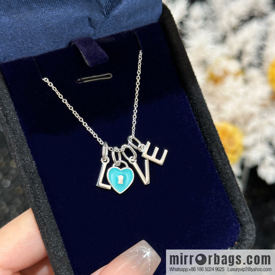 ☀Tiffany & Co. Tiffany LOVE Letter Blue Love Peach Heart Necklace