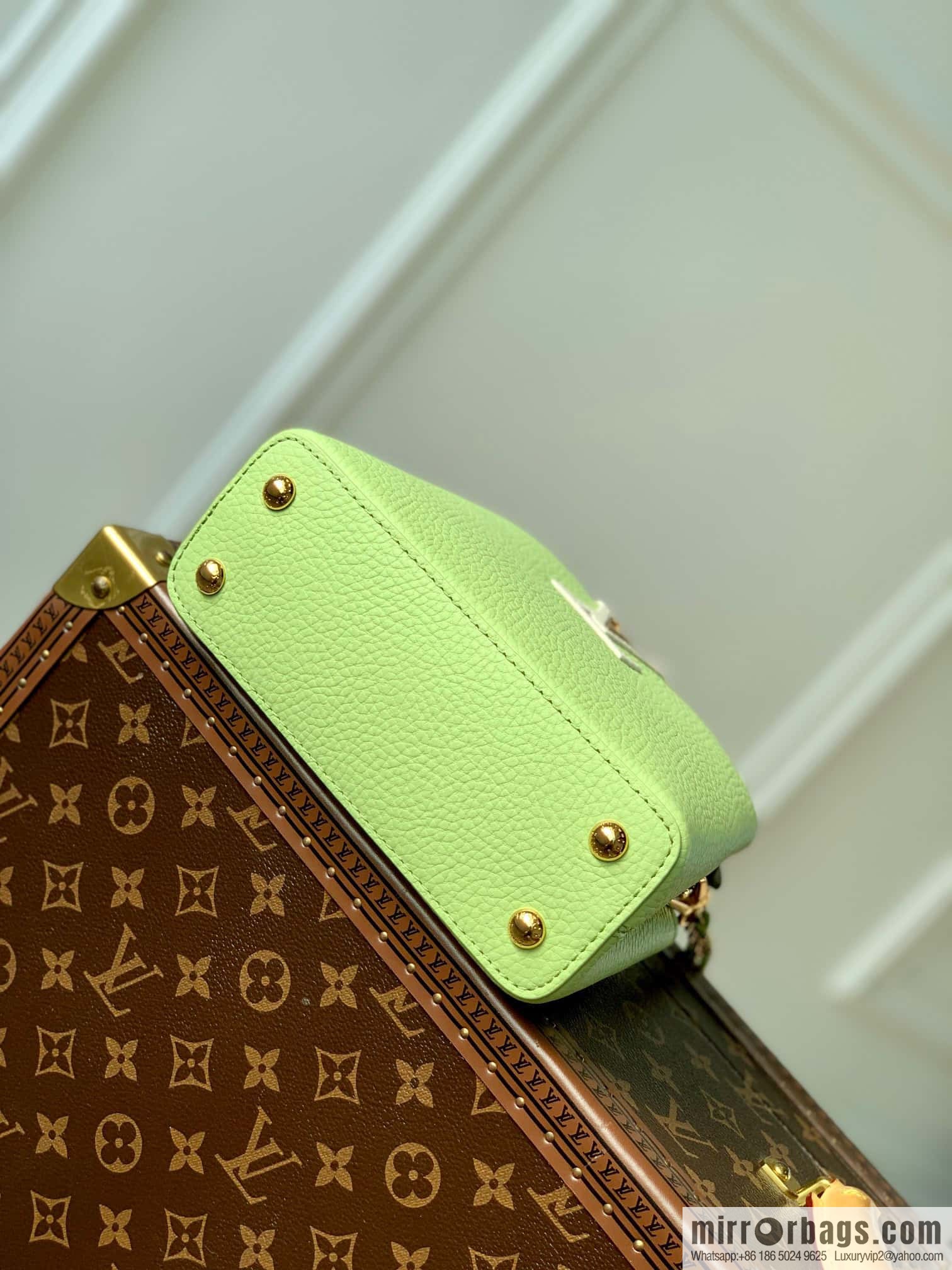 M21689 green with white M22055 CAPUCINES BB handbag