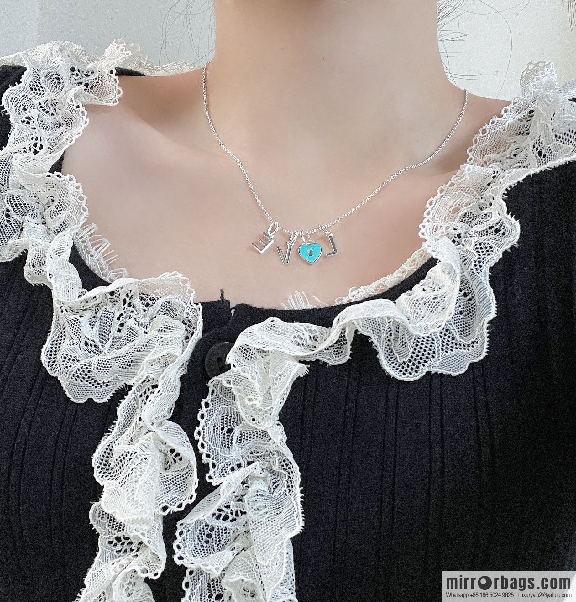 ☀Tiffany & Co. Tiffany LOVE Letter Blue Love Peach Heart Necklace