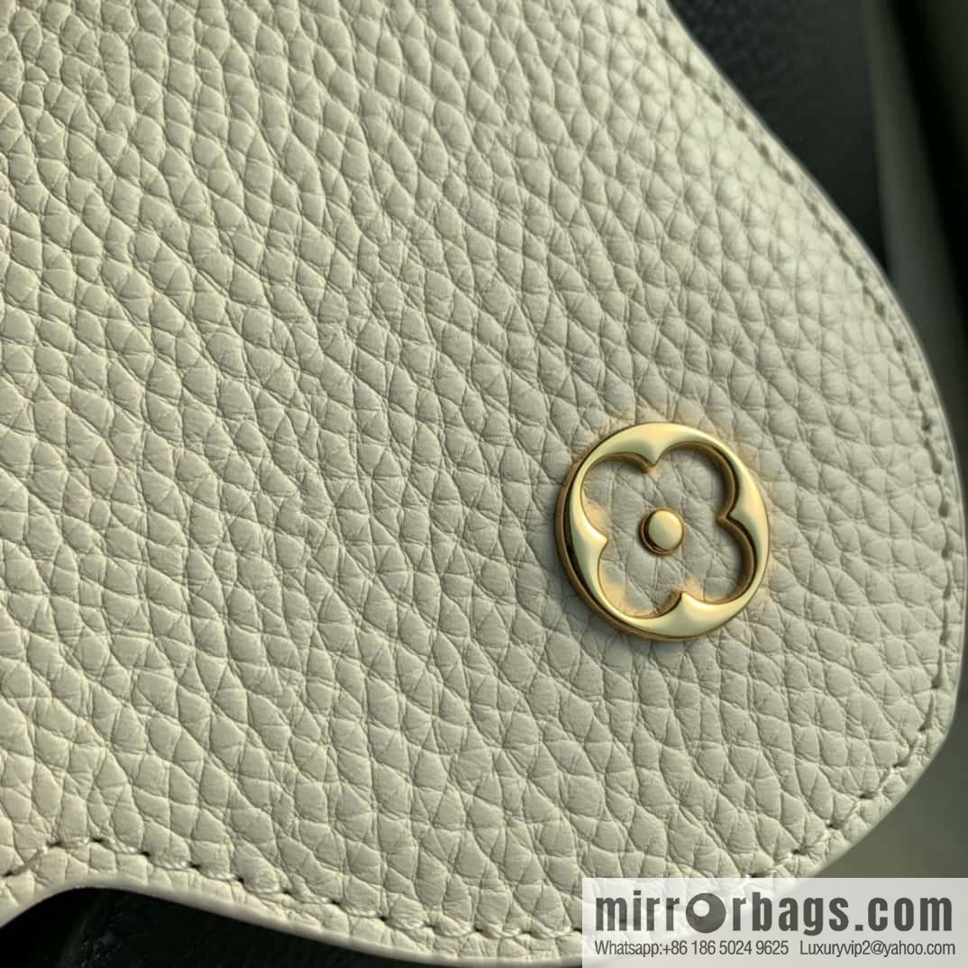 M20708 CAPUCINES medium handbag