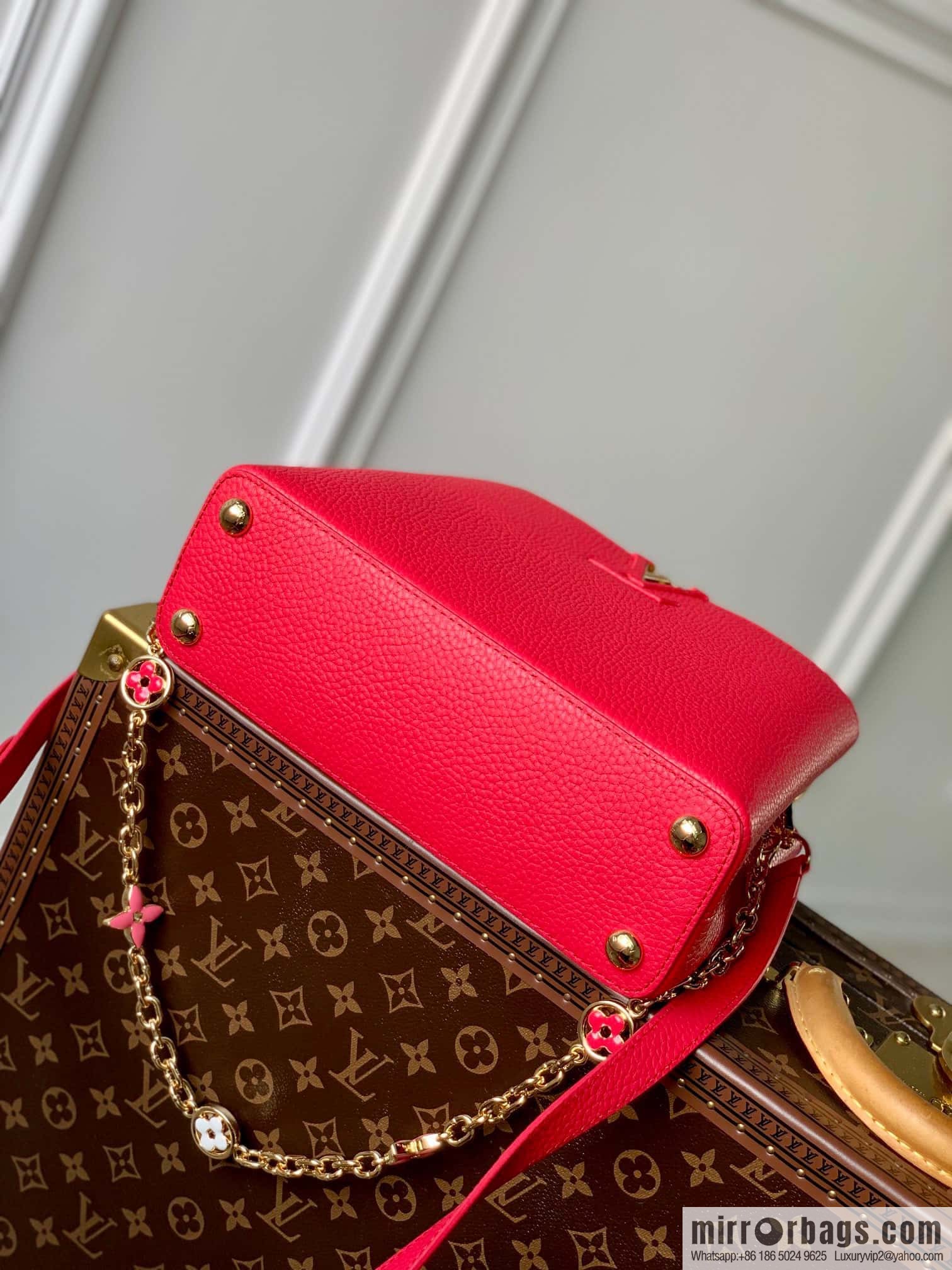 [Exclusive real shot M20845 rose/small] Capucines BB handbag